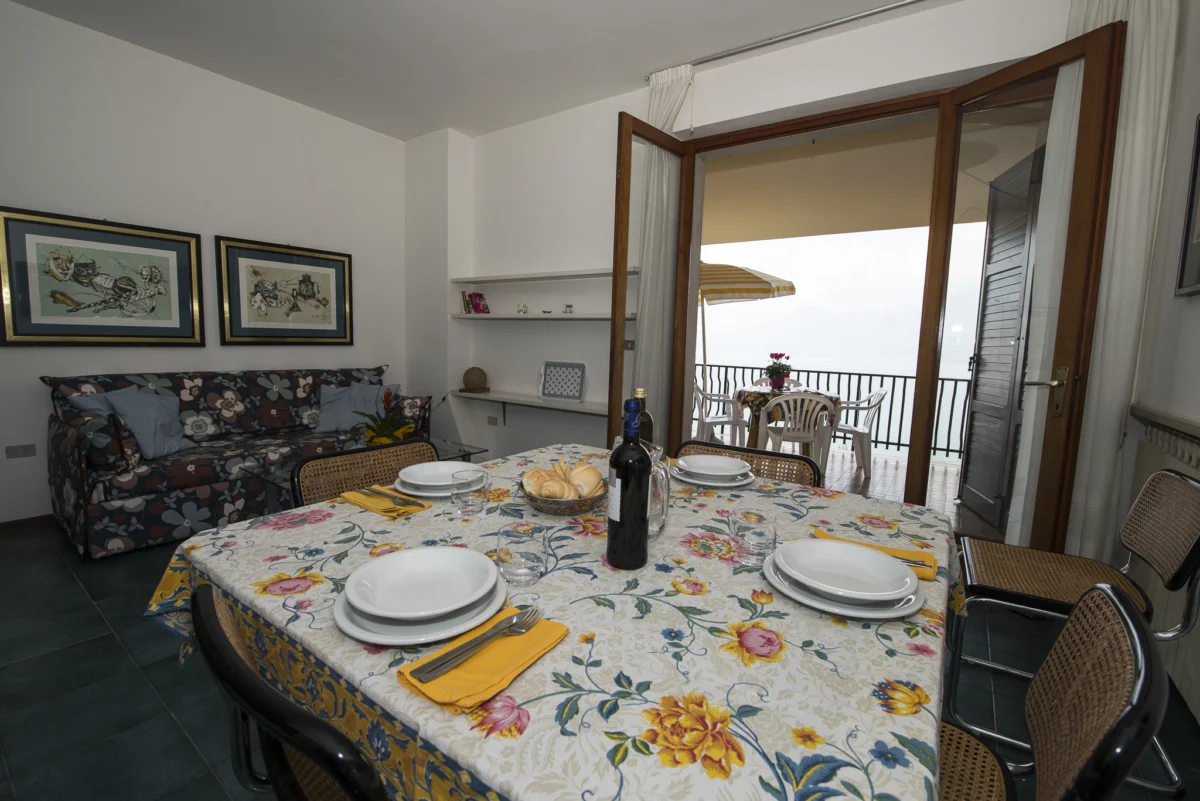 Gianni Two-Bedroom Side Apartment Ground Floor