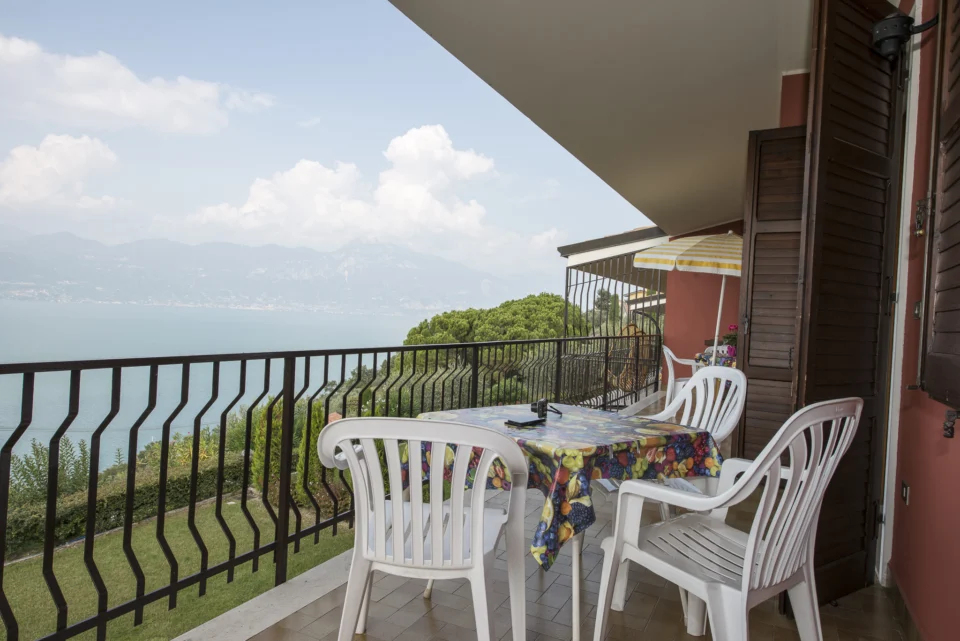 Gianni Two-Bedroom Side Apartment First Floor