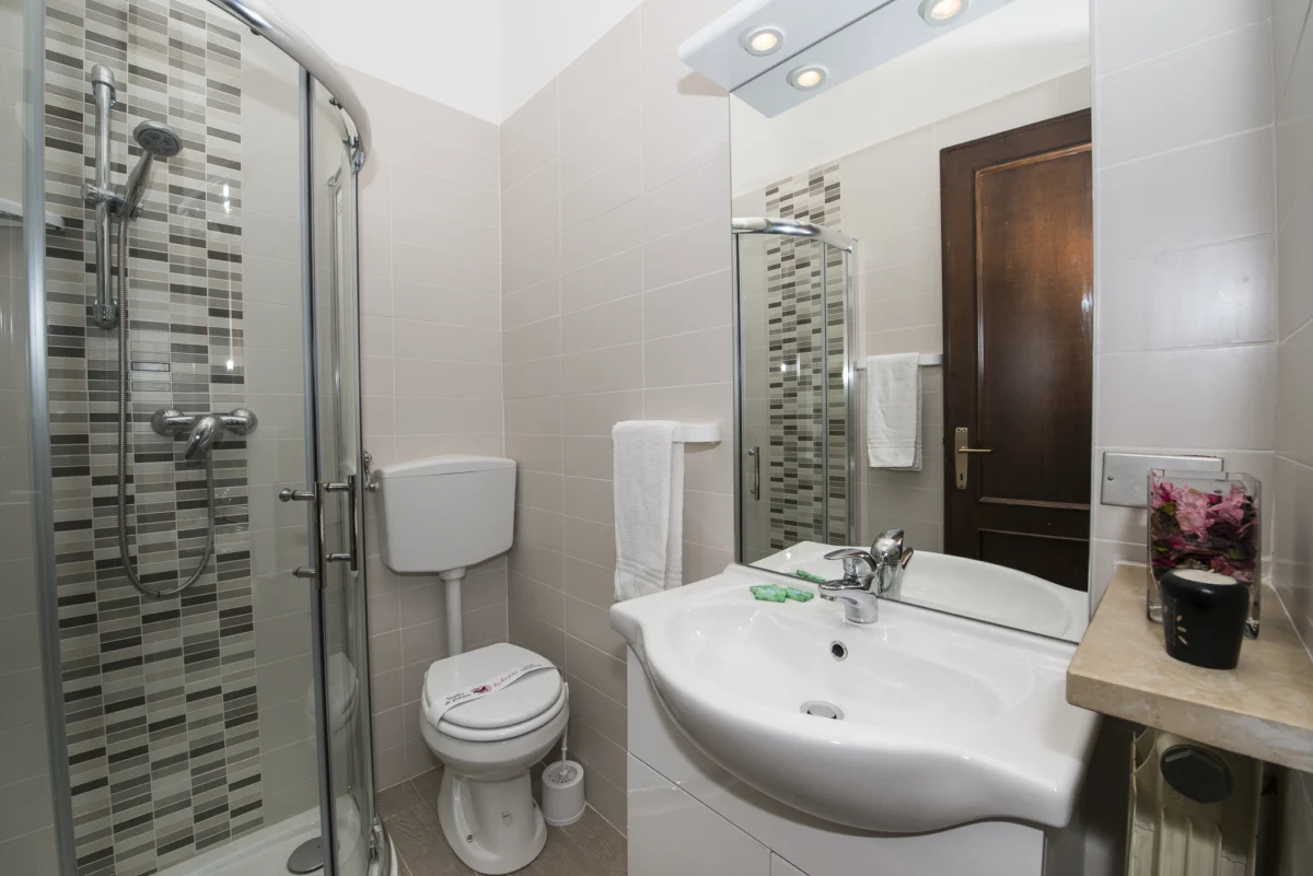Gianni Three-Bedroom Terrace Apartment