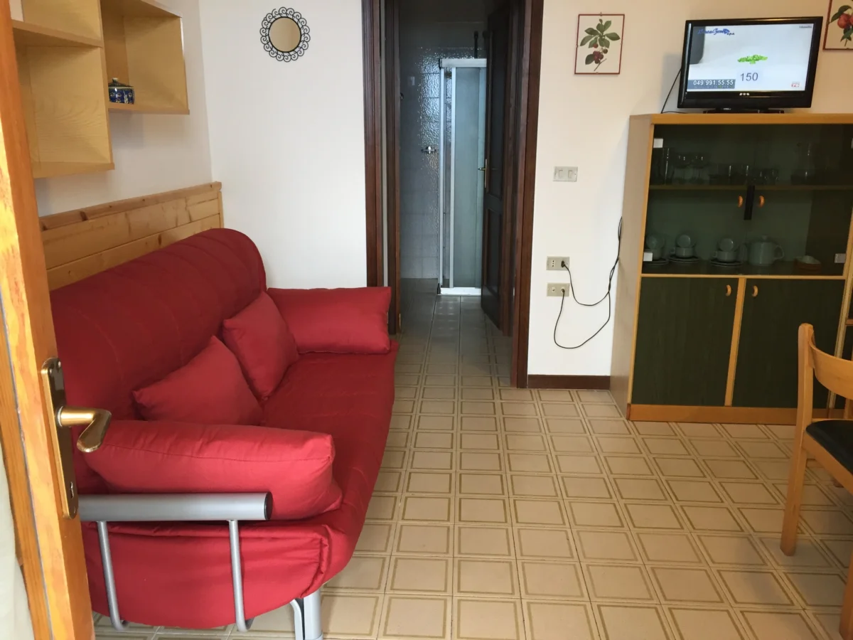 Gianni One-Bedroom Garden Apartment